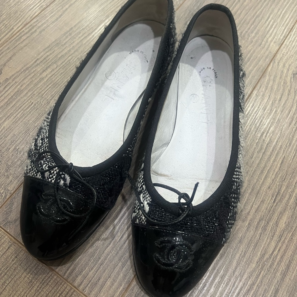 Chanel flats